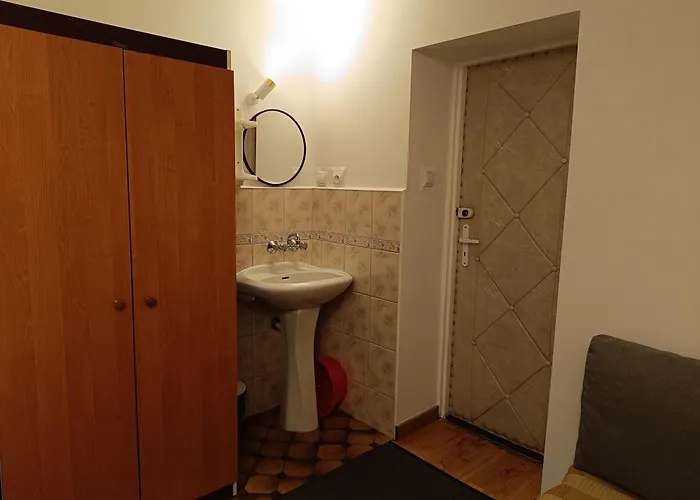 Aura בית אירוח *